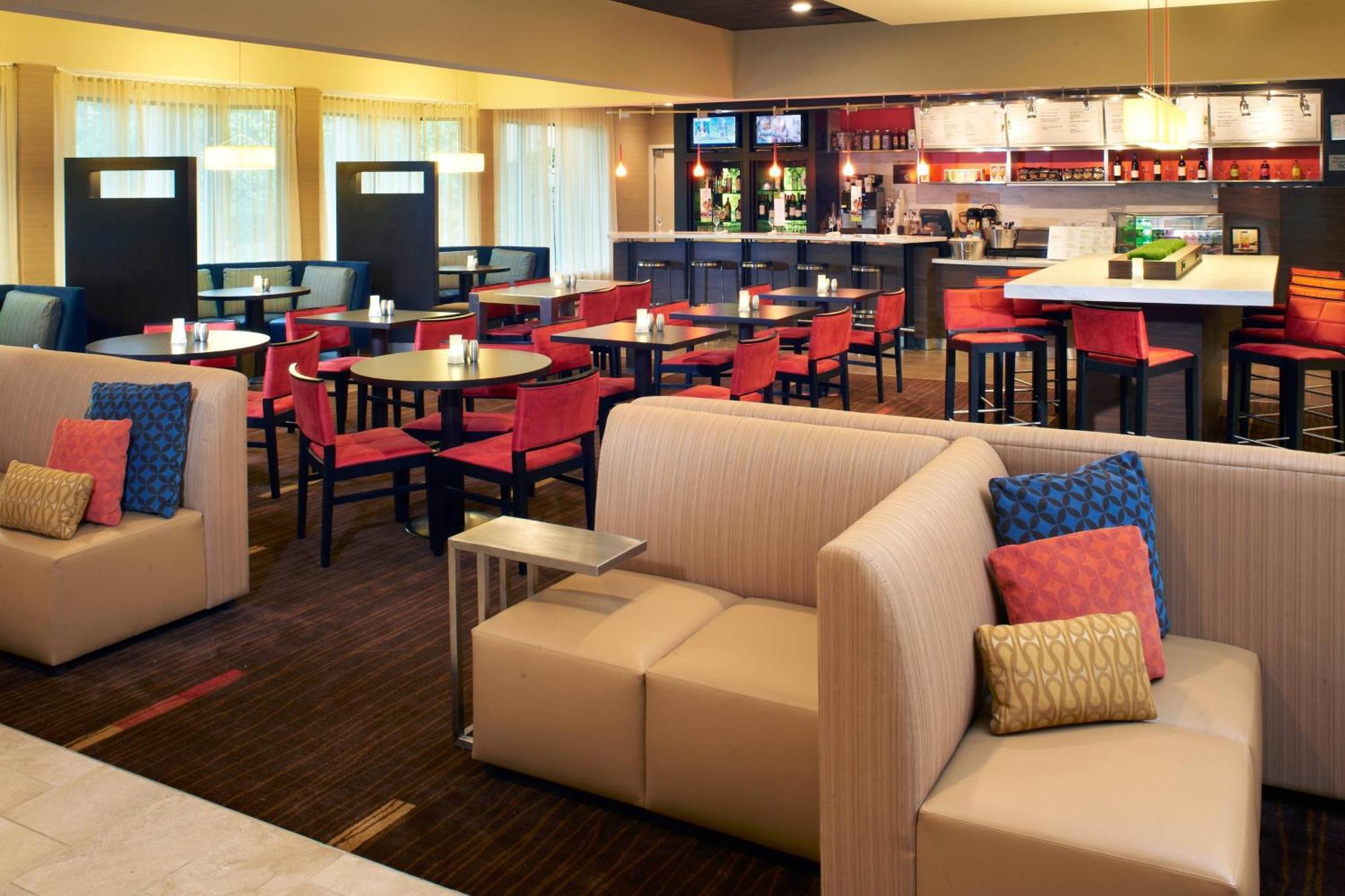 Courtyard By Marriott Lexington North Hotel Restaurant photo